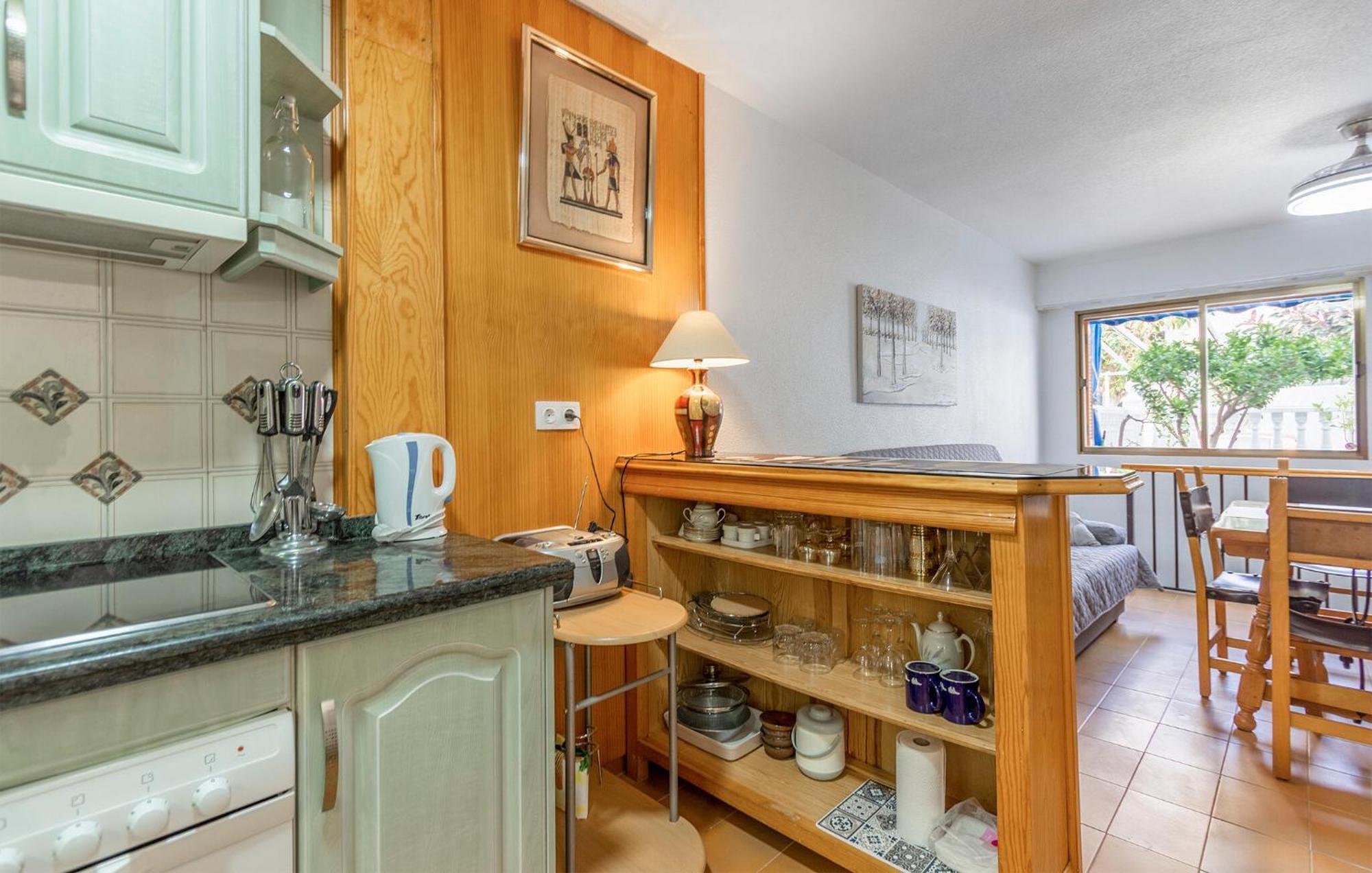 Ferienhaus 2 Bedroom Awesome In Santa Pola